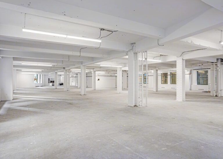 230 Park Ave 1